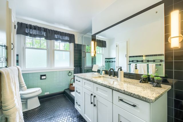 2152 W 107th Place, Chicago, IL 60643
