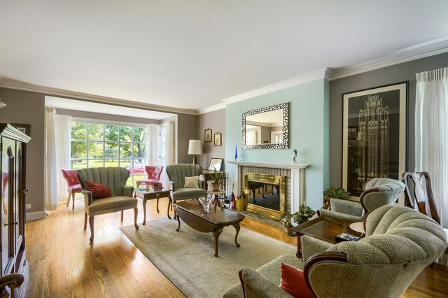 2152 W 107th Place, Chicago, IL 60643