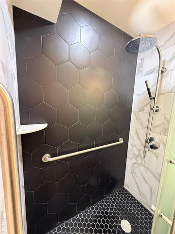 13705 Franklin Avenue 2E, Flushing, NY 11355