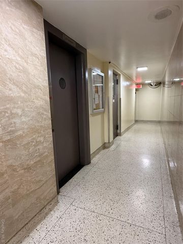 13705 Franklin Avenue 2E, Flushing, NY 11355