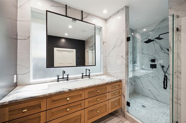 406 Bomar Street, Houston, TX 77006