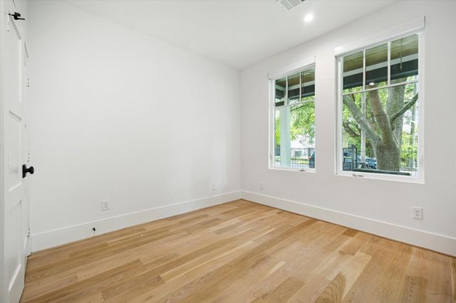 406 Bomar Street, Houston, TX 77006