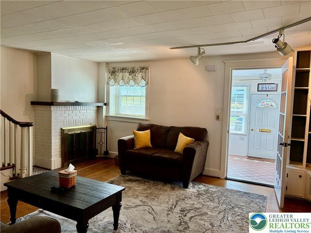 3009 West Greenleaf Street, Allentown City, PA 18104