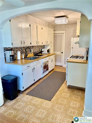 3009 West Greenleaf Street, Allentown City, PA 18104