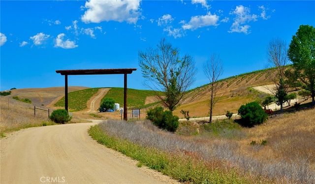6320 Von Dollen Road, San Miguel, CA 93451