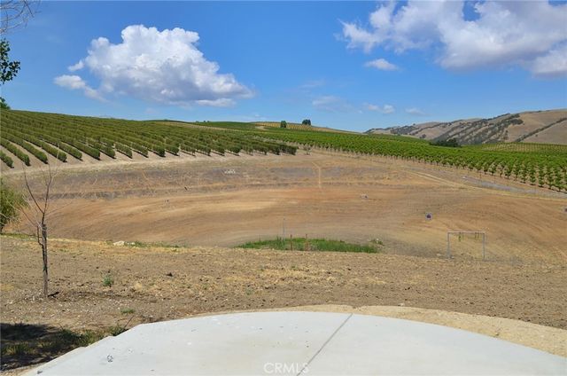 6320 Von Dollen Road, San Miguel, CA 93451