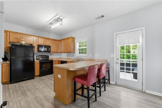 313 Venture Path, Hiram, GA 30141
