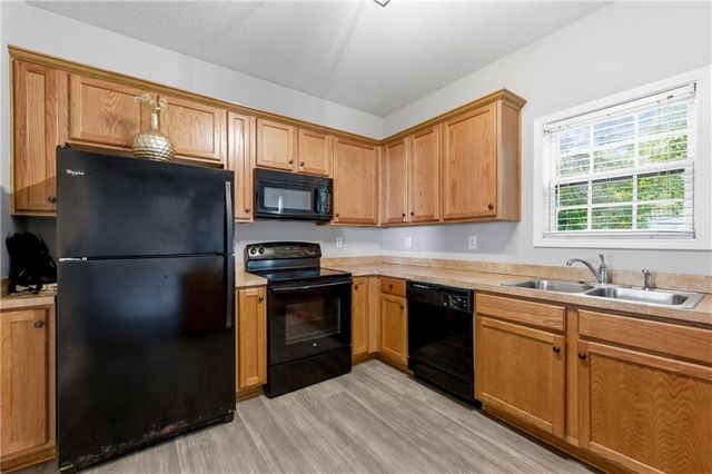 313 Venture Path, Hiram, GA 30141