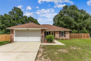 8992 Tara Cir, Milton, FL 32583