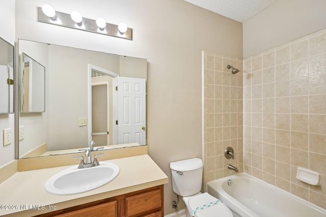 9396 GRAND FALLS Drive, Jacksonville, FL 32244