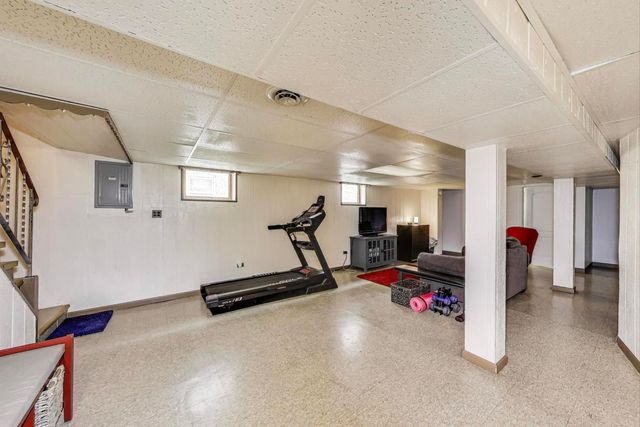 4224 Maple Avenue, Stickney, IL 60402