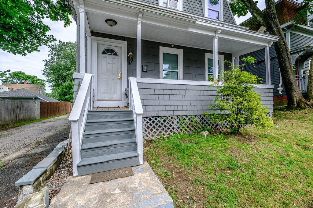 124 Brackett Street, Westbrook, ME 04092 — photo 2