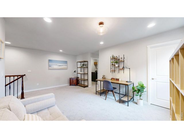 1083 Mountain Dr B, Longmont, CO 80503