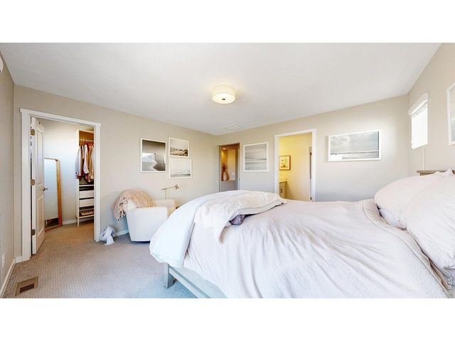 1083 Mountain Dr B, Longmont, CO 80503