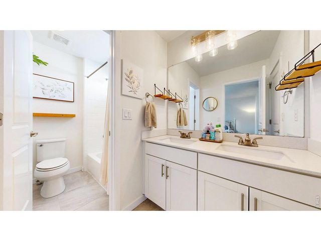 1083 Mountain Dr B, Longmont, CO 80503