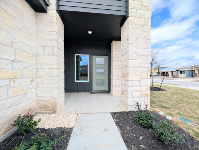 9400 Oxbow Strap DR, Austin, TX 78724