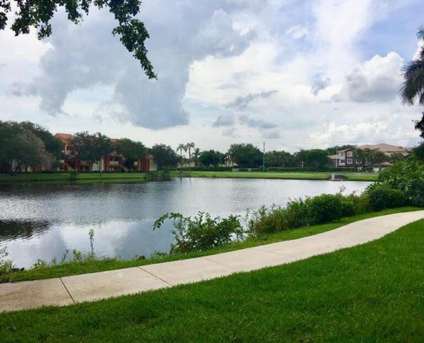 2313 N Congress Avenue 33, Boynton Beach, FL 33436