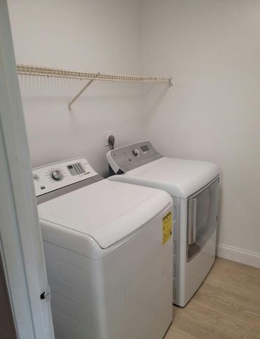 2313 N Congress Avenue 33, Boynton Beach, FL 33436