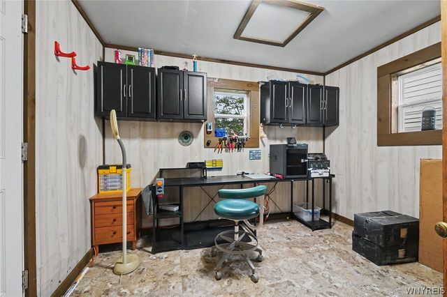 31 Pearl Street, Holland, NY 14080