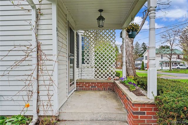 31 Pearl Street, Holland, NY 14080