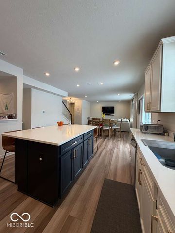 5441 Laurel Crest Run, Noblesville, IN 46062