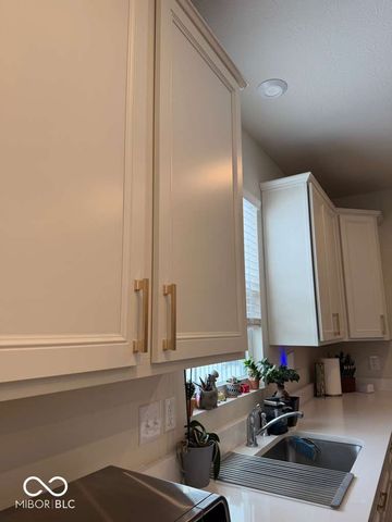 5441 Laurel Crest Run, Noblesville, IN 46062