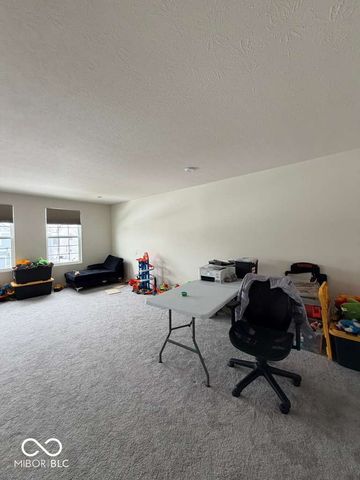 5441 Laurel Crest Run, Noblesville, IN 46062