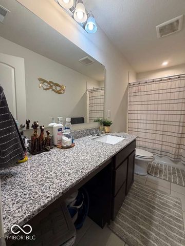 5441 Laurel Crest Run, Noblesville, IN 46062