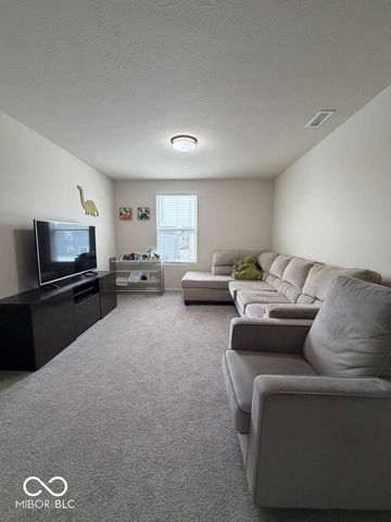 5441 Laurel Crest Run, Noblesville, IN 46062