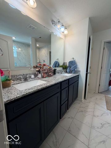 5441 Laurel Crest Run, Noblesville, IN 46062