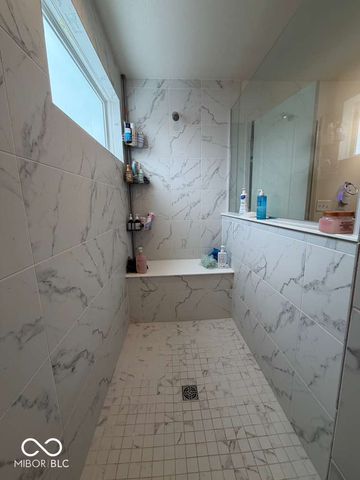 5441 Laurel Crest Run, Noblesville, IN 46062