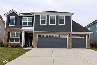5441 Laurel Crest Run, Noblesville, IN 46062