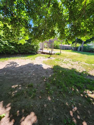 2304 Judith Court, Midland, MI 48642