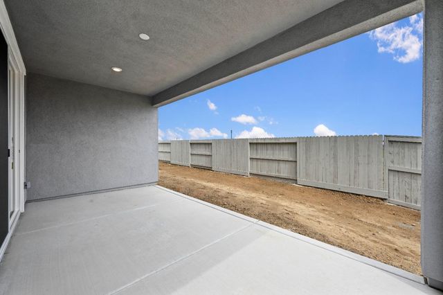 7000 Carbone Dr, Roseville, CA 95747