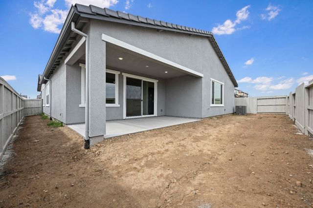 7000 Carbone Dr, Roseville, CA 95747