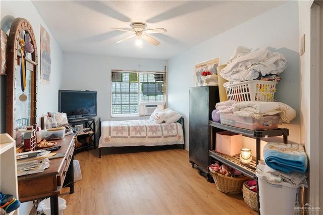 1915 W Saint Francis Street, Alton, TX 78573