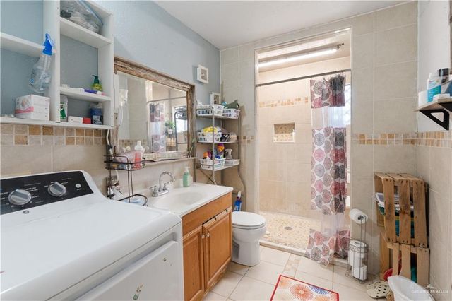 1915 W Saint Francis Street, Alton, TX 78573
