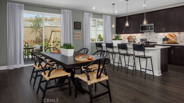 9552 Glenmore Forest Drive, Riverside, CA 92508