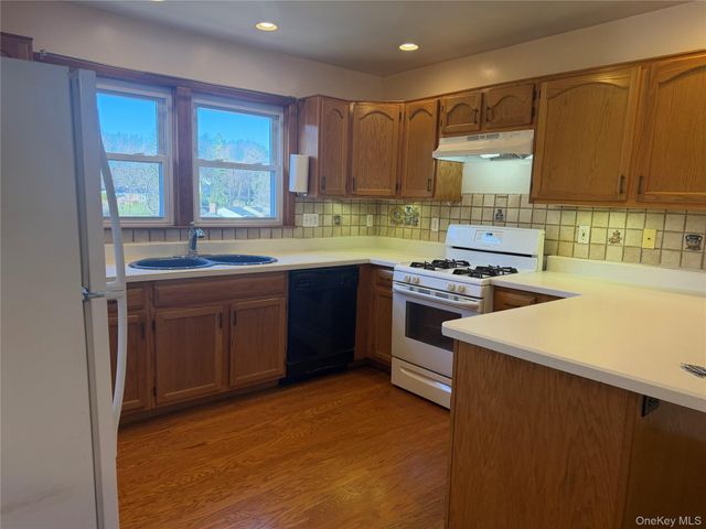 200 North Street, Newburgh, NY 12550