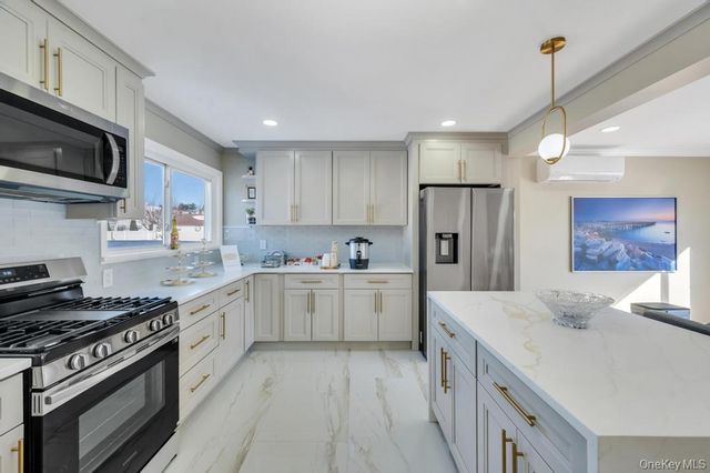 2127 Erma Drive, East Meadow, NY 11554