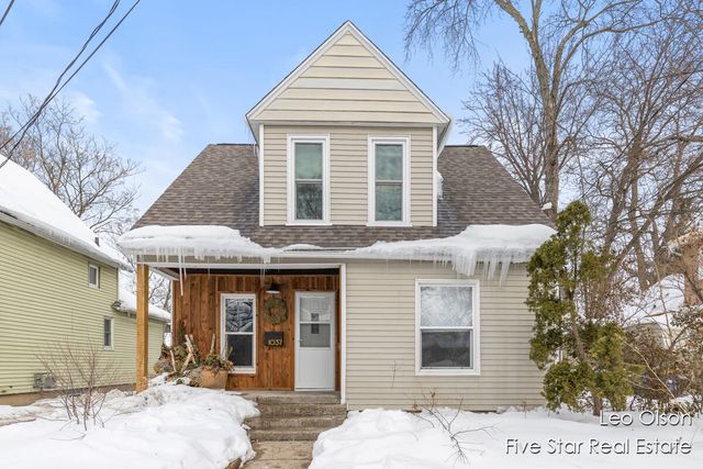 1037 Lilac Court, Grand Rapids, MI 49503