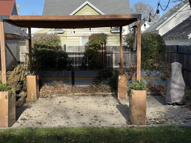 1037 Lilac Court, Grand Rapids, MI 49503