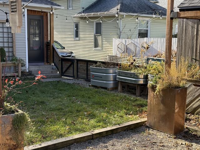 1037 Lilac Court, Grand Rapids, MI 49503