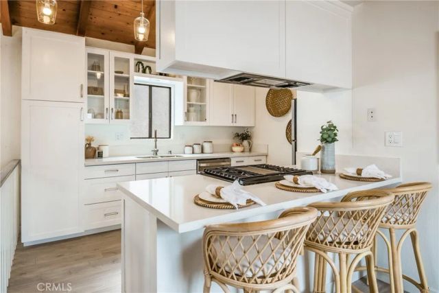 1731 Ford, Redondo Beach, CA 90278