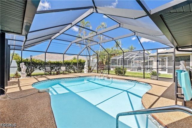 414 SE 31st ST, Cape Coral, FL 33904