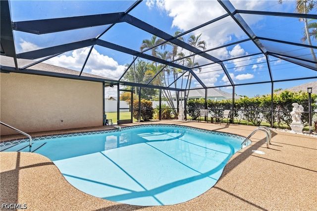 414 SE 31st ST, Cape Coral, FL 33904