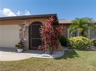 414 SE 31st ST, Cape Coral, FL 33904