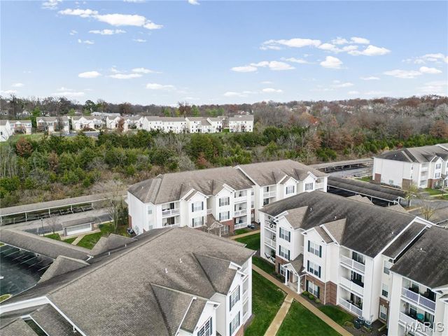 35 Kassebaum Lane 204, St Louis, MO 63129