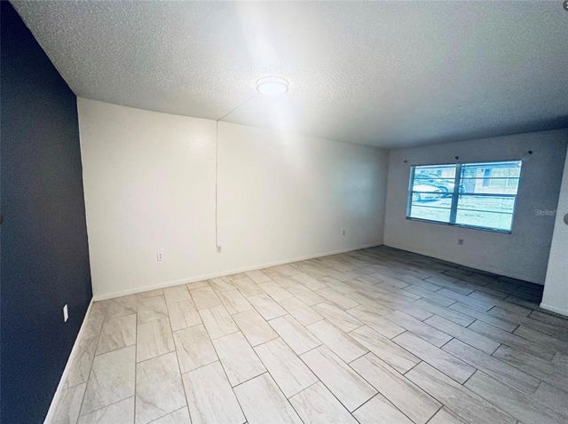 101 LAKE HUNTER DRIVE 15 & 16, Lakeland, FL 33803