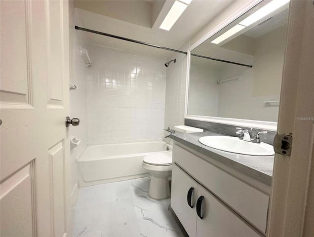 101 LAKE HUNTER DRIVE 15 & 16, Lakeland, FL 33803